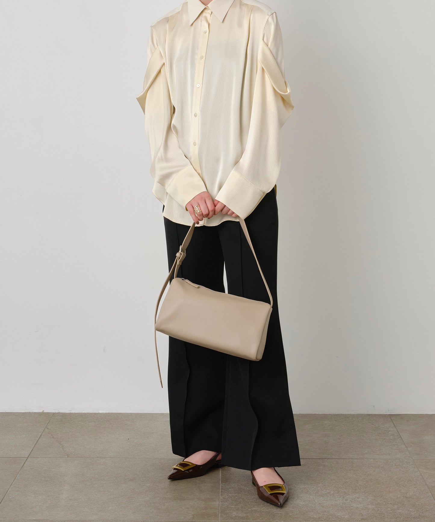 One -Handle Bag