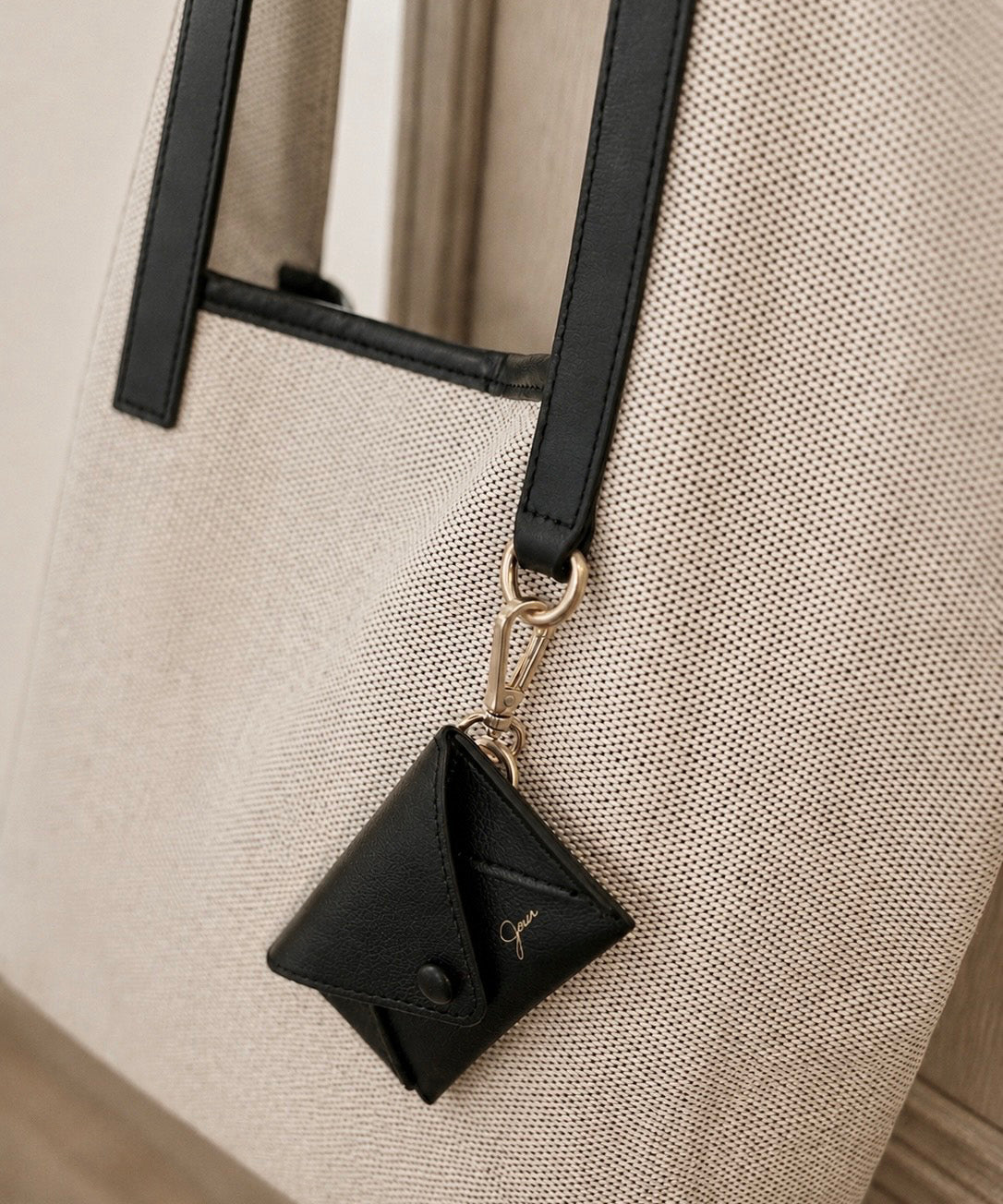 A-TOTE Canvas