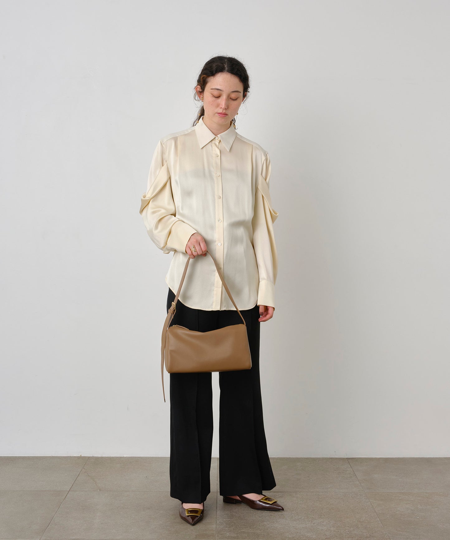One -Handle Bag