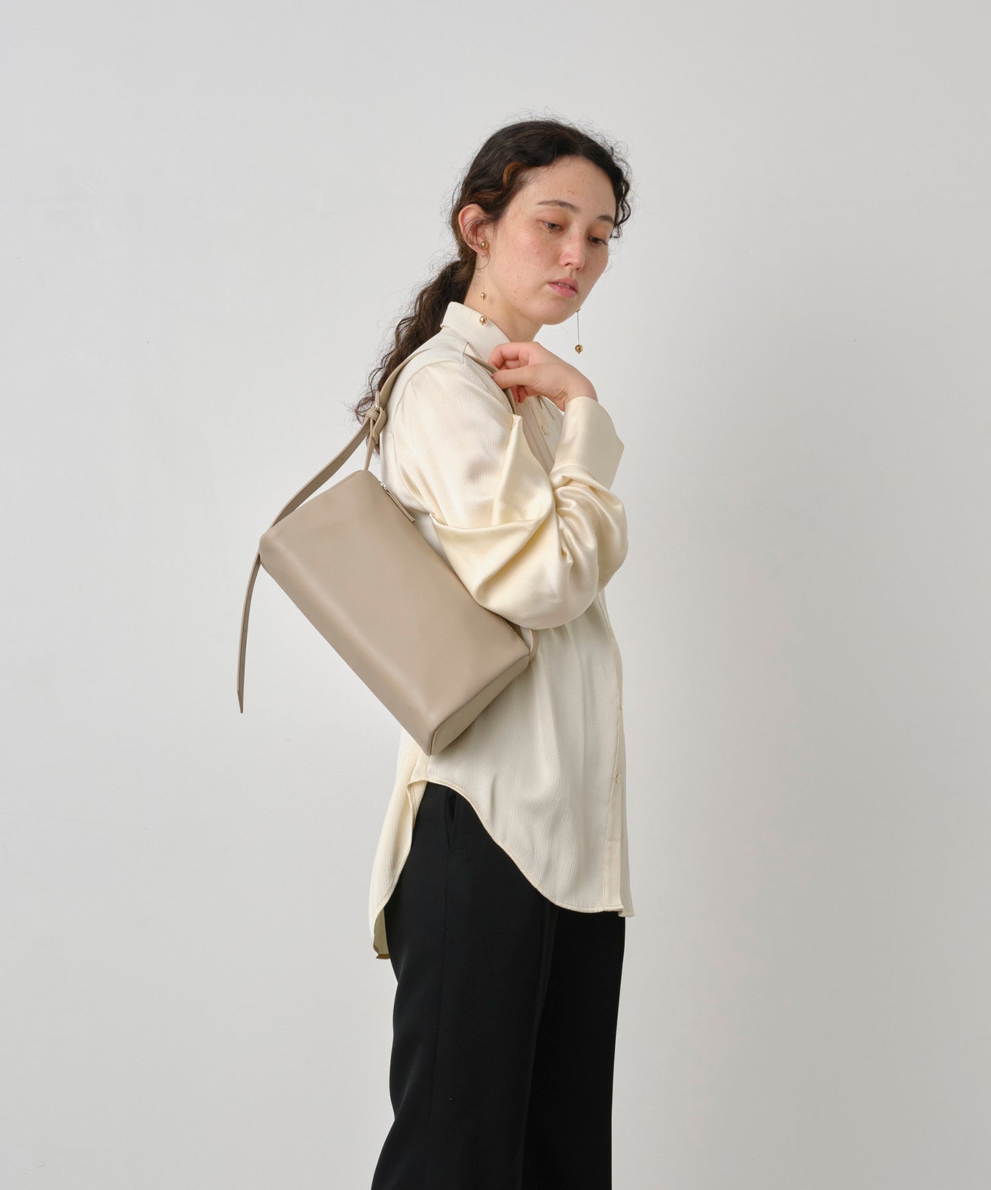 One -Handle Bag
