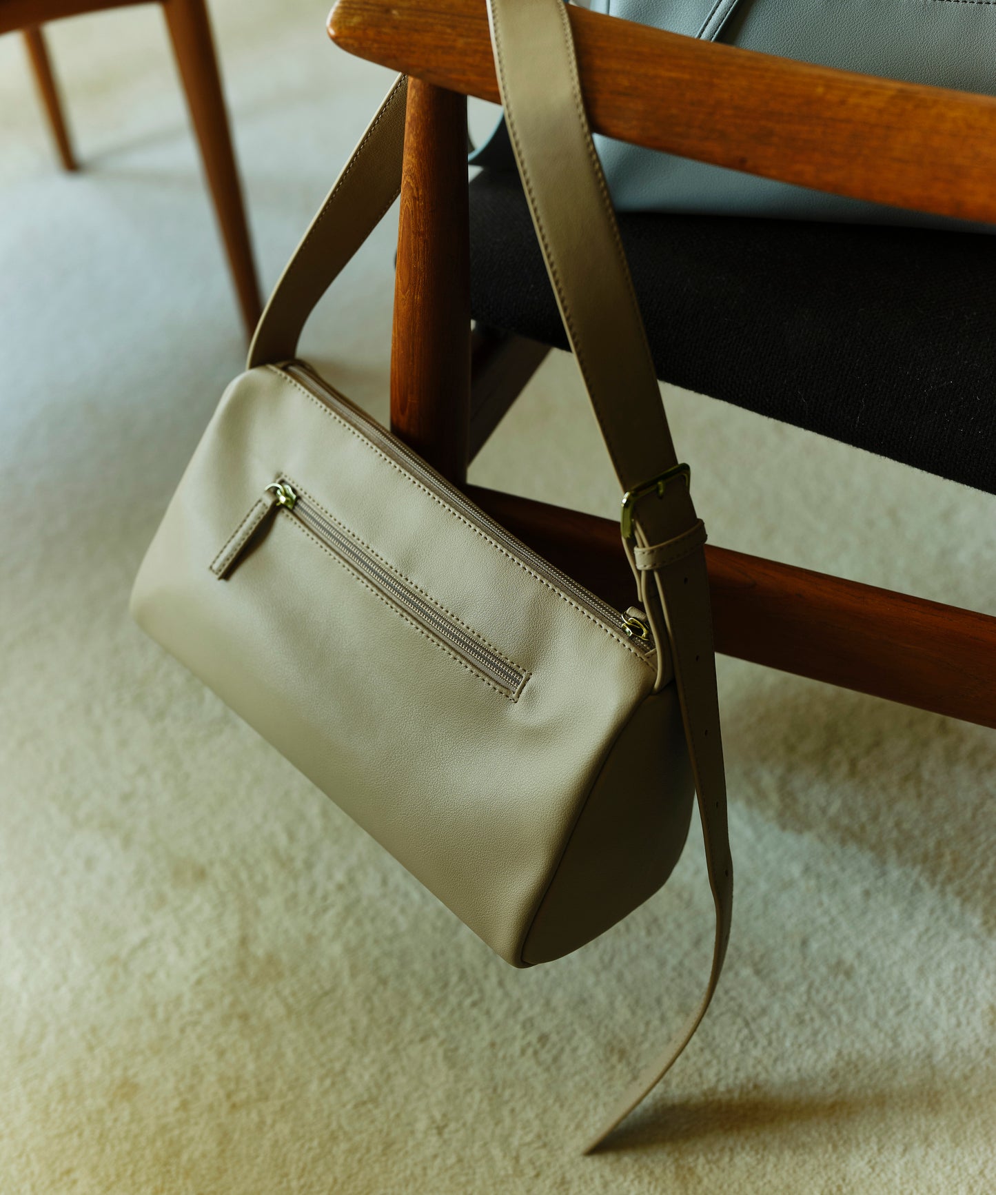 One -Handle Bag