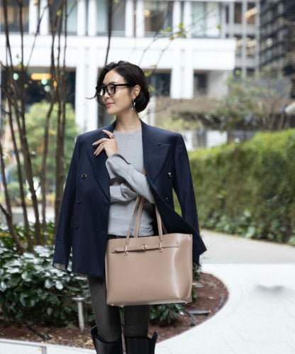 Belt Tote
