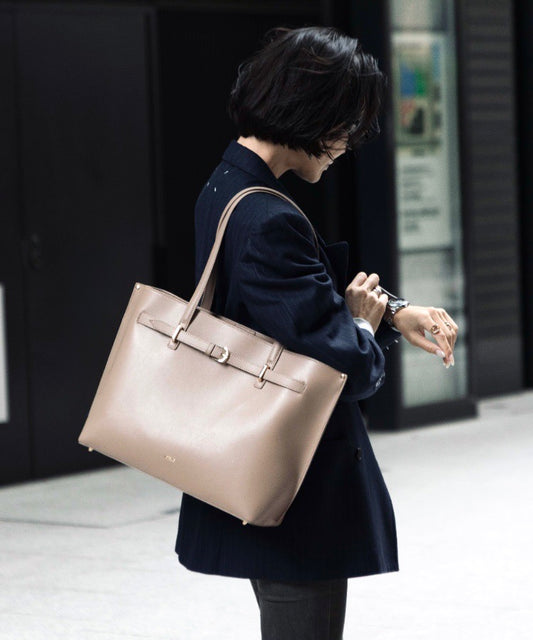 Belt Tote