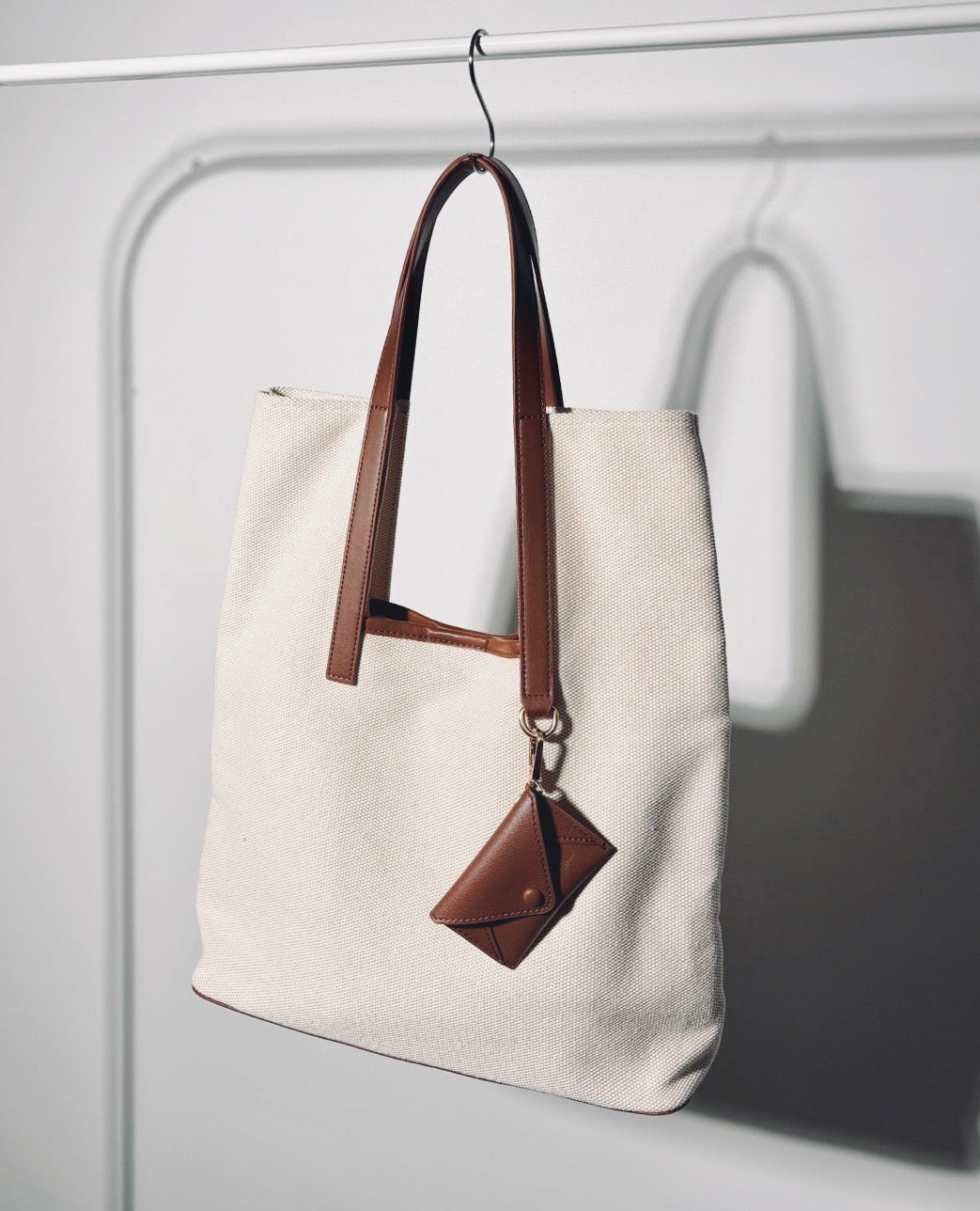 A-TOTE Canvas